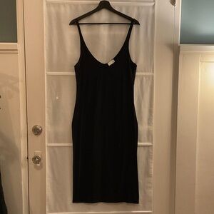 Wilfred Classic Black Midi Dress